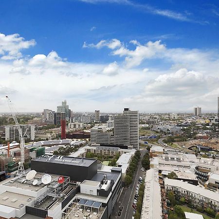 Complete Host Southpoint Apartments เมลเบิร์น ภายนอก รูปภาพ