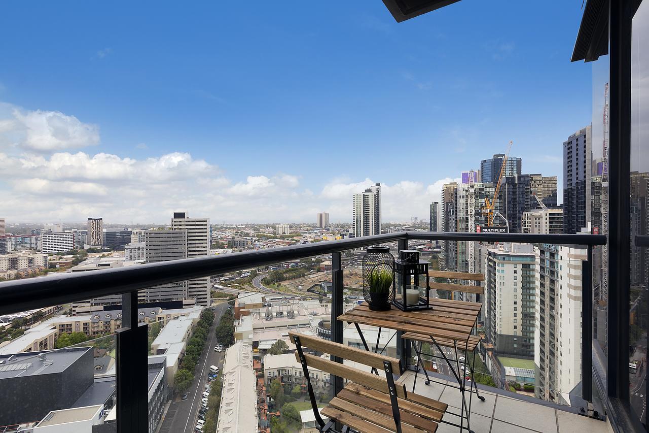 Complete Host Southpoint Apartments เมลเบิร์น ภายนอก รูปภาพ
