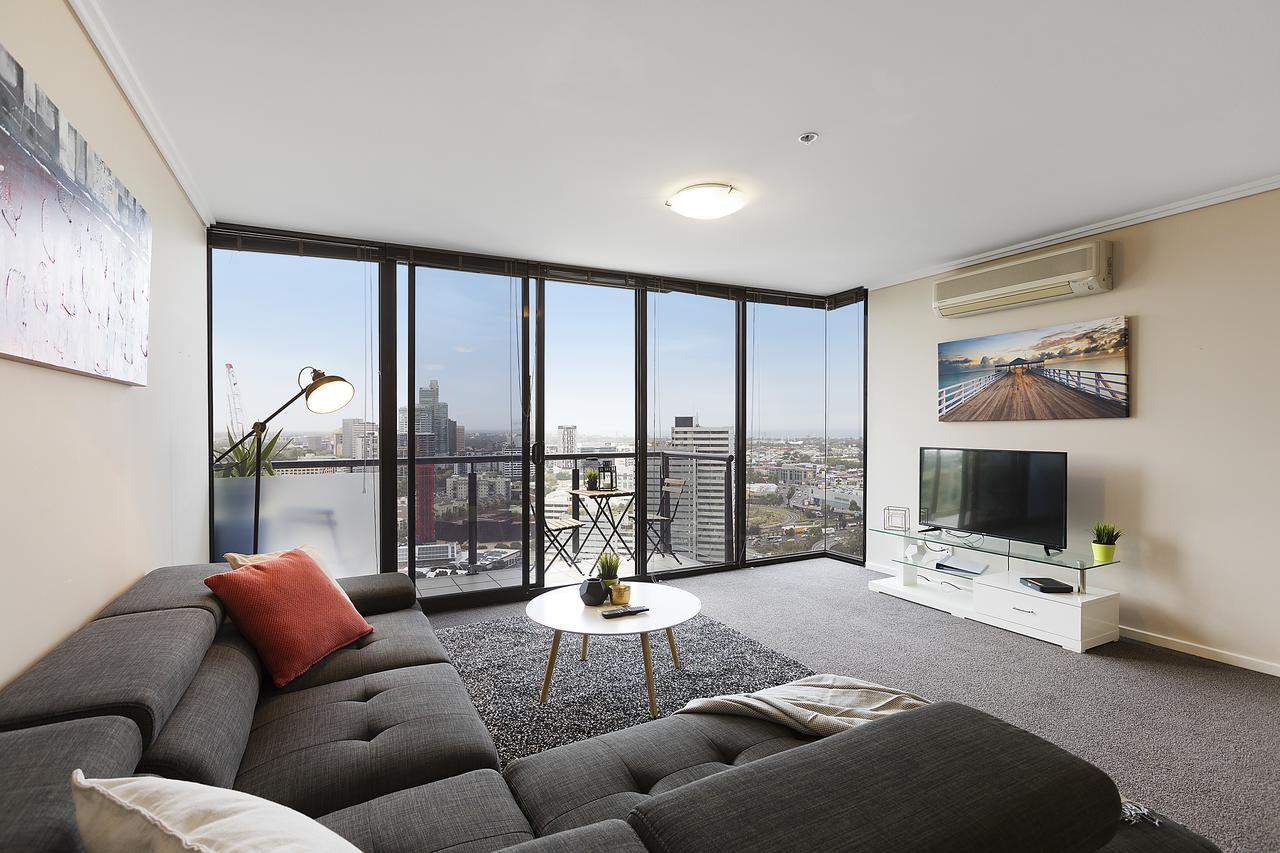 Complete Host Southpoint Apartments เมลเบิร์น ภายนอก รูปภาพ