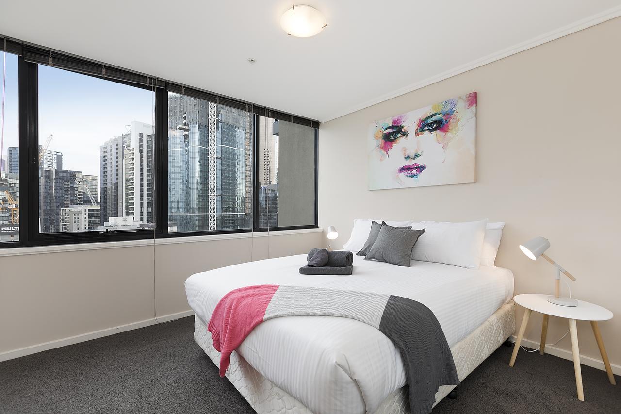 Complete Host Southpoint Apartments เมลเบิร์น ภายนอก รูปภาพ